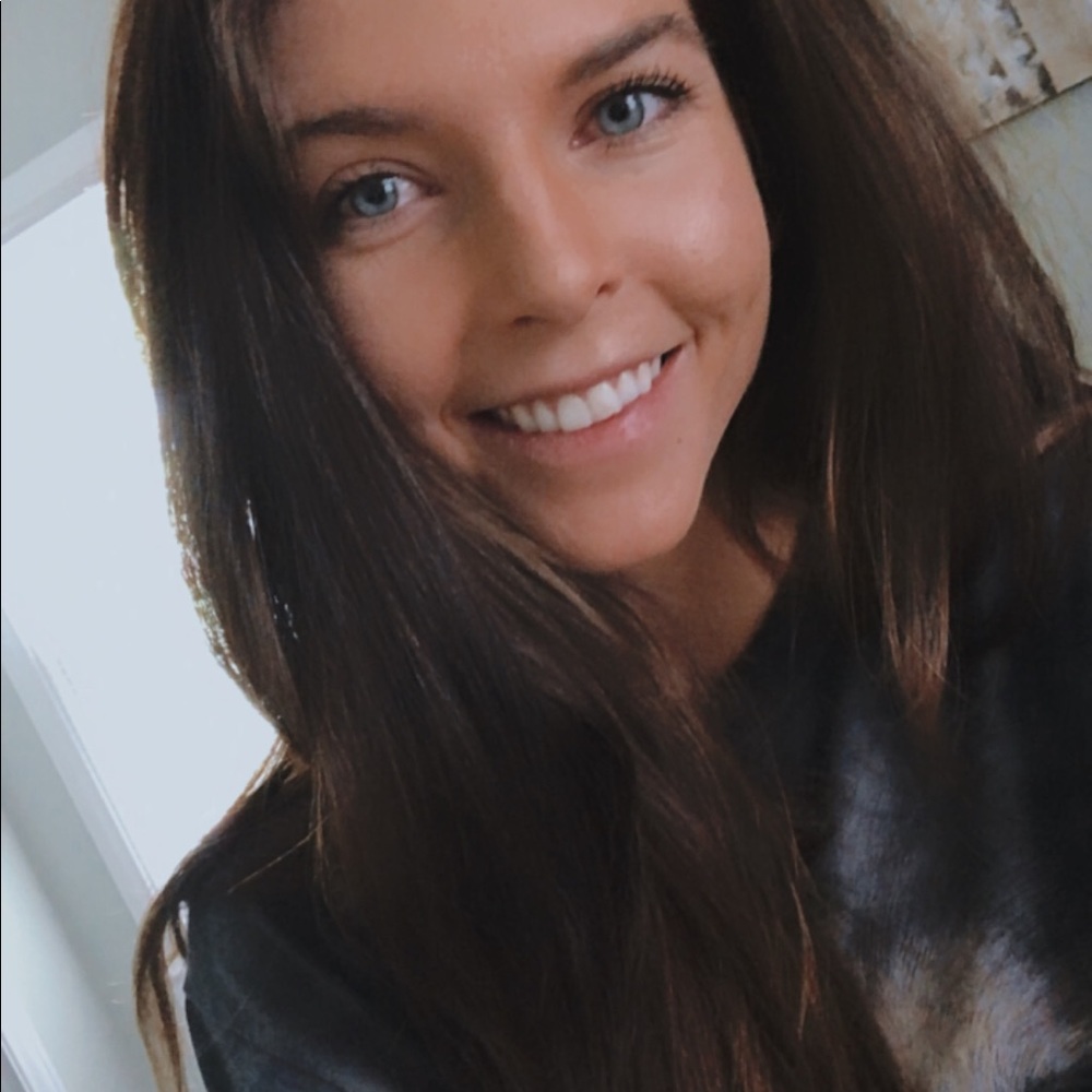 Meet your Posher, Erin